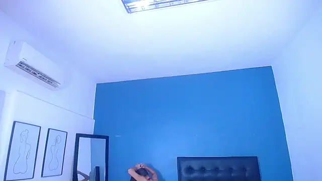 Snapshot of nextdoor_fantasy1 chatting on 10, 10, 2025 nextdoor fantasy1 online show from 10, 10, 2025