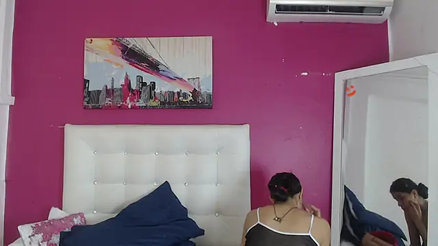 Snapshot of nextdoor_fantasy1 chatting on 23, 10, 2025 nextdoor fantasy1 online show from 23, 10, 2025