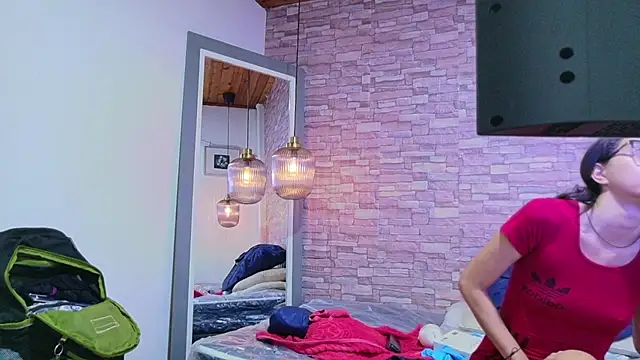 Snapshot of nextdoor_fantasy1 chatting on 15, 4, 2026 nextdoor fantasy1 online show from 15, 4, 2026