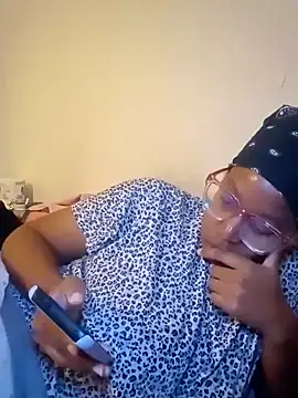 madamsensuale online show from 6, 1, 2025