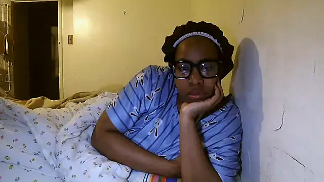 madamsensuale online show from 10, 3, 2025