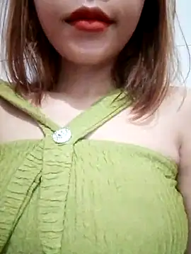 Sofia xx2 online show from 4, 1, 2025