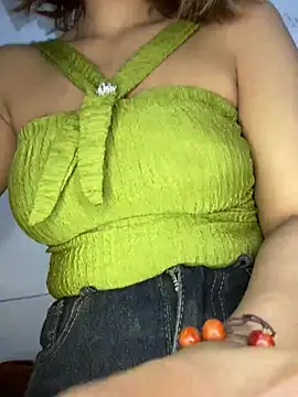 Sofia xx2 online show from 17, 1, 2025