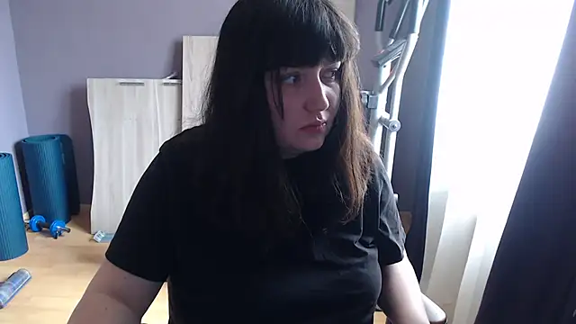 Lynylou online show from 15, 9, 2025