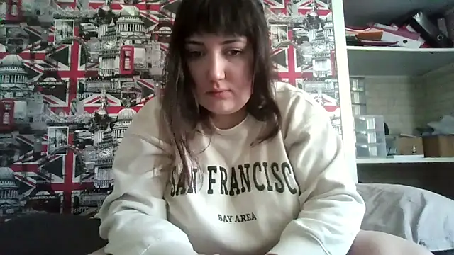 Lynylou online show from 12, 10, 2025