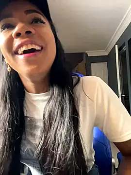 paula  cruzz online show from 12, 11, 2025