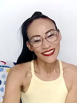 Snapshot of BarbaraMature chatting on 7, 1, 2025 BarbaraMature online show from 7, 1, 2025
