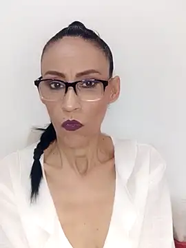 Snapshot of BarbaraMature chatting on 13, 4, 2026 BarbaraMature online show from 13, 4, 2026