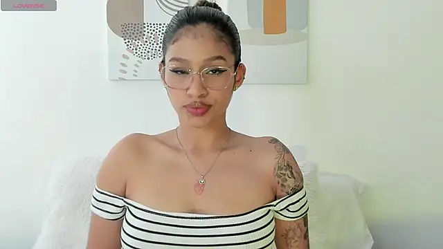 SeleneClark online show from 19, 11, 2025