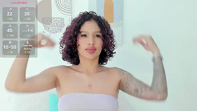 SeleneClark online show from 13, 1, 2026