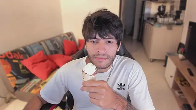 Snapshot of justin_stark7 chatting on 23, 10, 2025 justin stark7 online show from 23, 10, 2025