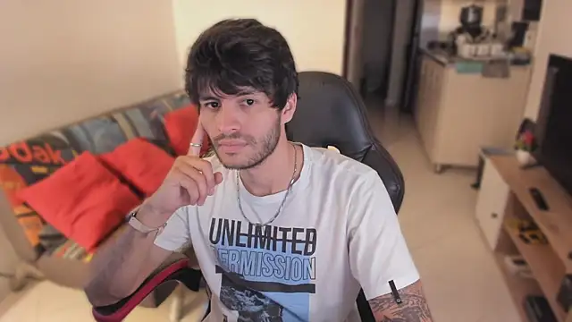 Snapshot of justin_stark7 chatting on 25, 10, 2025 justin stark7 online show from 25, 10, 2025