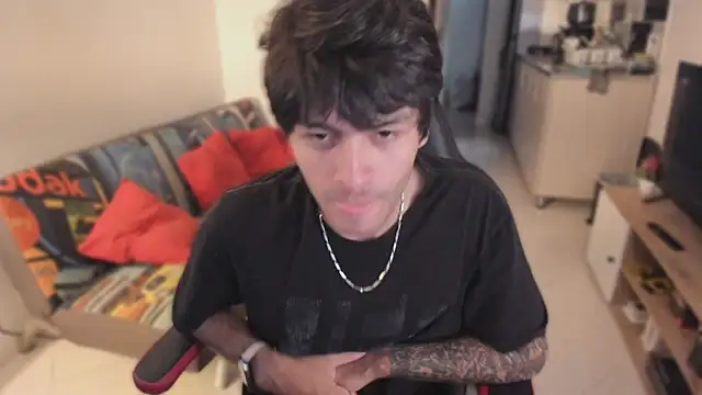 Snapshot of justin_stark7 chatting on 29, 10, 2025 justin stark7 online show from 29, 10, 2025