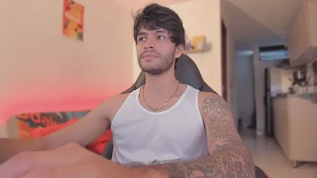 Snapshot of justin_stark7 chatting on 13, 11, 2025 justin stark7 online show from 13, 11, 2025