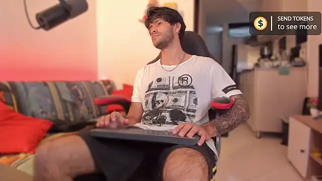 Snapshot of justin_stark7 chatting on 27, 11, 2025 justin stark7 online show from 27, 11, 2025