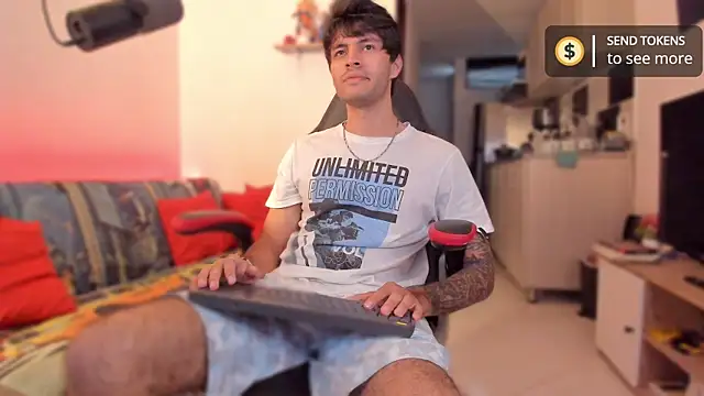 Snapshot of justin_stark7 chatting on 28, 11, 2025 justin stark7 online show from 28, 11, 2025