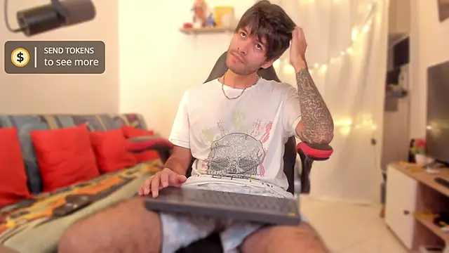 Snapshot of justin_stark7 chatting on 3, 12, 2025 justin stark7 online show from 3, 12, 2025