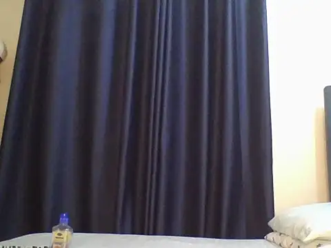 Ebony butt online show from 27, 10, 2025