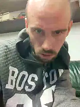 Snapshot of Rejtelmesest chatting on 25, 12, 2024 Rejtelmesest online show from 25, 12, 2024