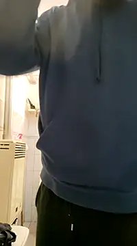 Snapshot of Rejtelmesest chatting on 4, 1, 2025 Rejtelmesest online show from 4, 1, 2025