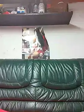 Snapshot of Rejtelmesest chatting on 5, 1, 2025 Rejtelmesest online show from 5, 1, 2025