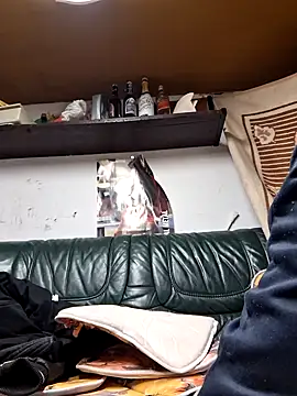 Snapshot of Rejtelmesest chatting on 4, 2, 2025 Rejtelmesest online show from 4, 2, 2025