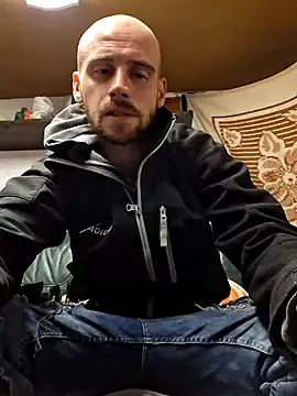 Snapshot of Rejtelmesest chatting on 6, 2, 2025 Rejtelmesest online show from 6, 2, 2025