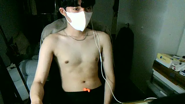 Snapshot of max5388 chatting on 24, 5, 2026 max5388 online show from 24, 5, 2026