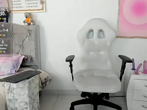 cindy love2 online show from 5, 12, 2025