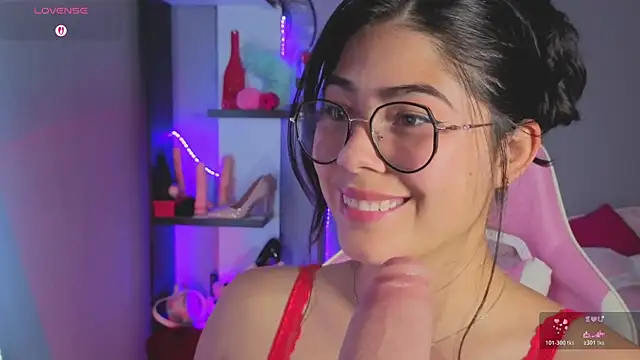 LoaLuxury online show from 5, 3, 2026