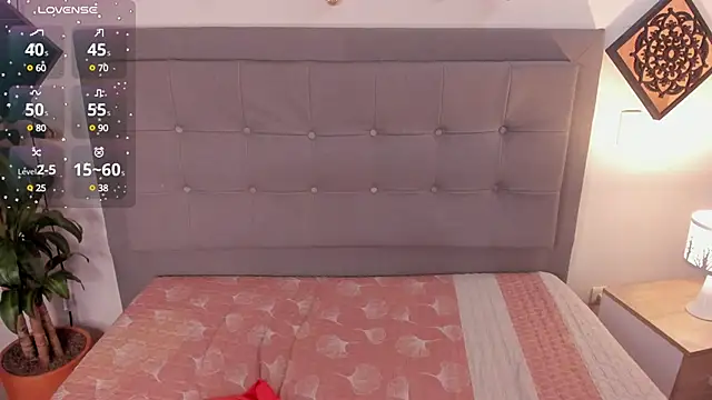 Agatha Vixen online show from 10, 2, 2025