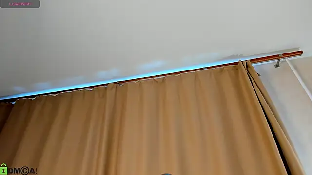 Valerie Woods online show from 6, 7, 2026