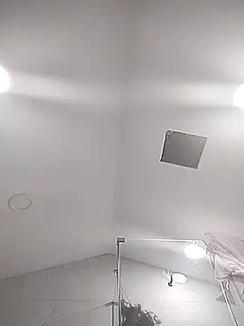 gurlnips online show from 22, 12, 2025