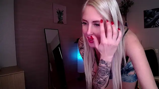 Snapshot of Mermaid_N chatting on 18, 12, 2024 Mermaid N online show from 18, 12, 2024