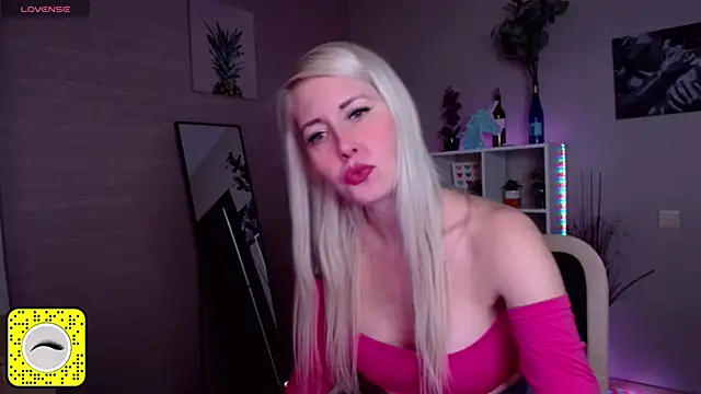 Snapshot of Mermaid_N chatting on 17, 1, 2025 Mermaid N online show from 17, 1, 2025