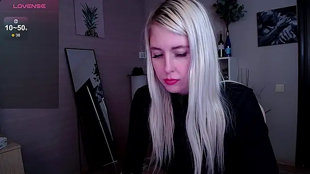 Snapshot of Mermaid_N chatting on 18, 3, 2025 Mermaid N online show from 18, 3, 2025