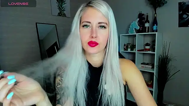 Snapshot of Mermaid_N chatting on 10, 9, 2025 Mermaid N online show from 10, 9, 2025