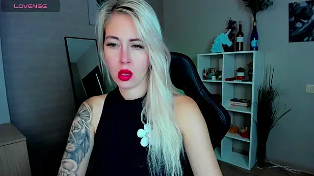 Snapshot of Mermaid_N chatting on 19, 9, 2025 Mermaid N online show from 19, 9, 2025