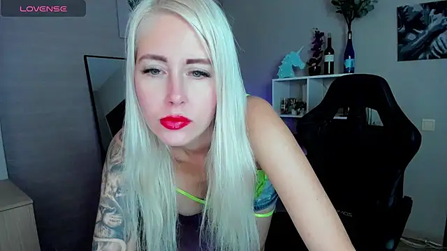 Snapshot of Mermaid_N chatting on 26, 9, 2025 Mermaid N online show from 26, 9, 2025