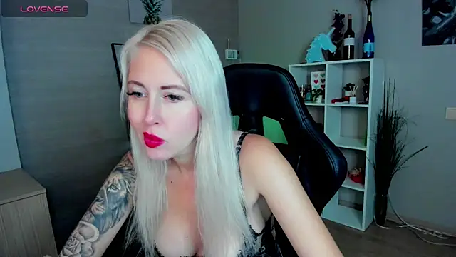 Snapshot of Mermaid_N chatting on 30, 9, 2025 Mermaid N online show from 30, 9, 2025