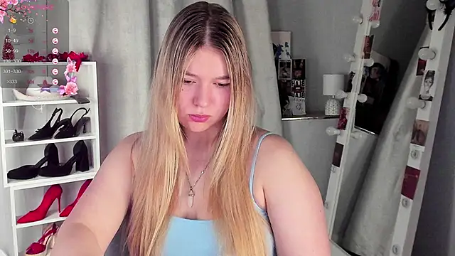 Rebecca Kelly online show from 13, 2, 2026