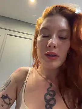 Snapshot of Liv_Fay chatting on 21, 3, 2026 Liv Fay online show from 21, 3, 2026