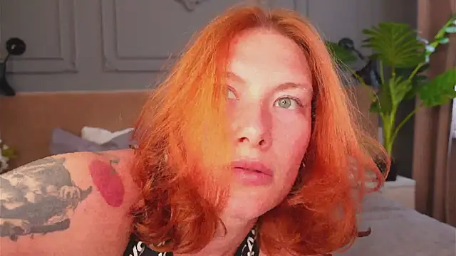 Snapshot of Liv_Fay chatting on 12, 6, 2026 Liv Fay online show from 12, 6, 2026