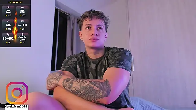 Snapshot of DerekOlsen chatting on 12, 9, 2025 DerekOlsen online show from 12, 9, 2025