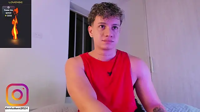 Snapshot of DerekOlsen chatting on 16, 9, 2025 DerekOlsen online show from 16, 9, 2025