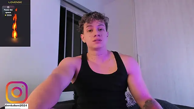 Snapshot of DerekOlsen chatting on 22, 9, 2025 DerekOlsen online show from 22, 9, 2025