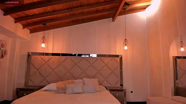 CelestePalmer  online show from 8, 3, 2025