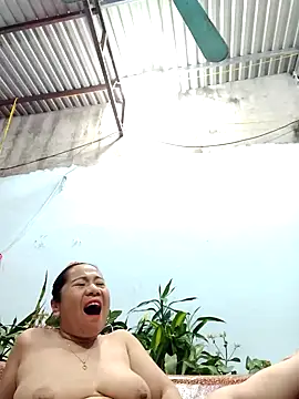 Queen 18200 online show from 28, 2, 2025