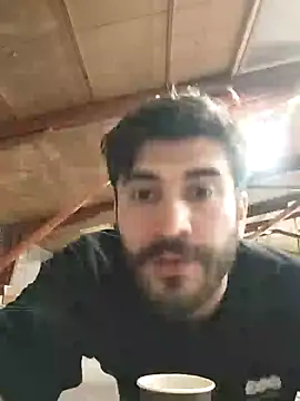 Snapshot of Analcholic chatting on 4, 12, 2024 Analcholic online show from 4, 12, 2024