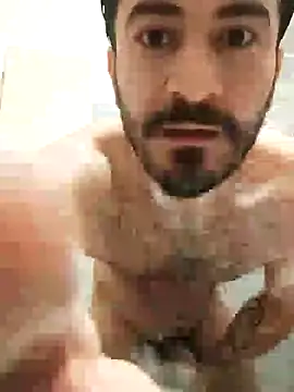 Snapshot of Analcholic chatting on 14, 12, 2024 Analcholic online show from 14, 12, 2024